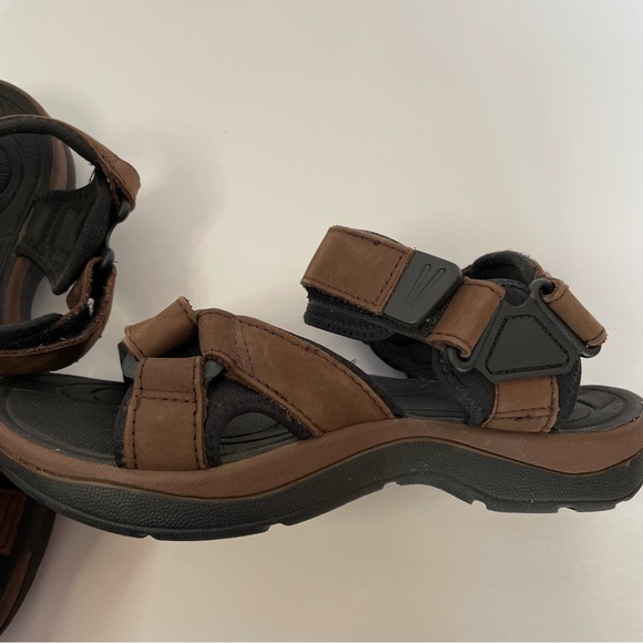 Magellan Footwear Men’s Leather Sandals Sz 7 - Picture 7 of 7